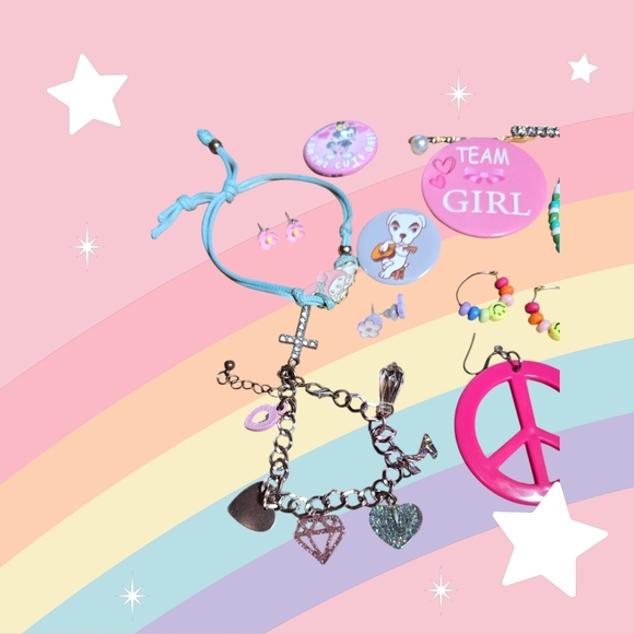 Tween Jewelry and Pin Bundle - Picture 4 of 4